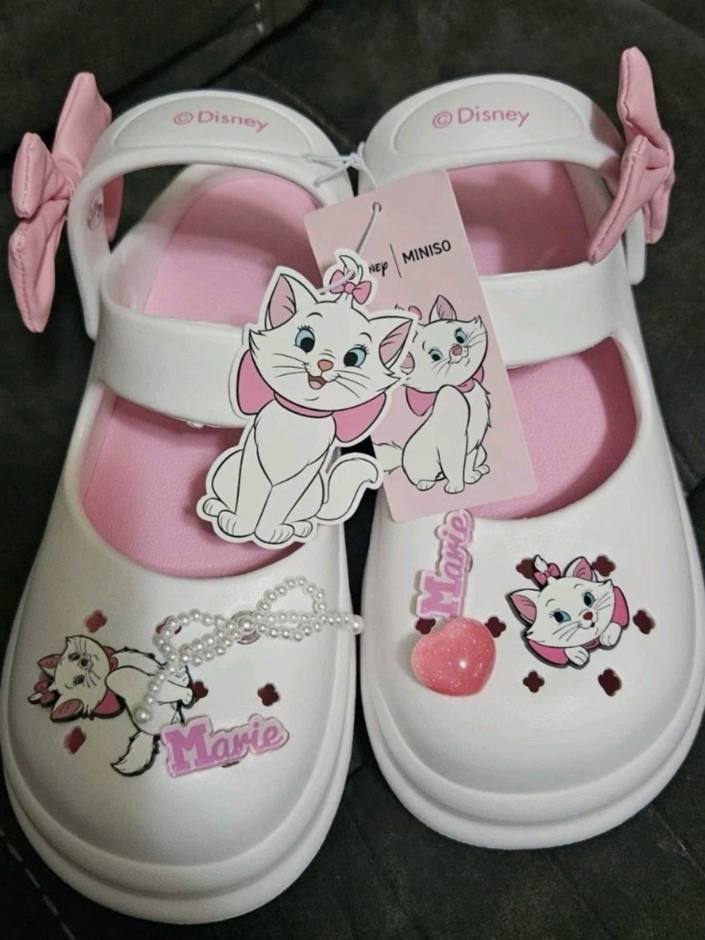 Disney Marie Aristocrats white woman’s shoes Disney/Miniso size 8